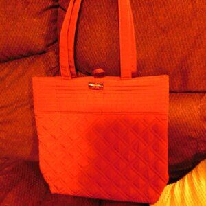 NEW BEAUTIFUL DEEP RED VERA BRADLEY TOTE